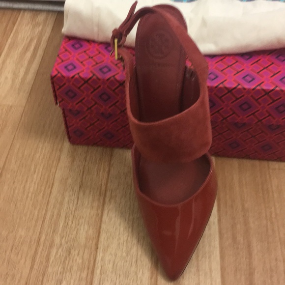 Shoes - Picture 7 of 8